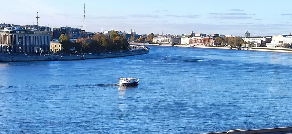 Квартира на набережной
