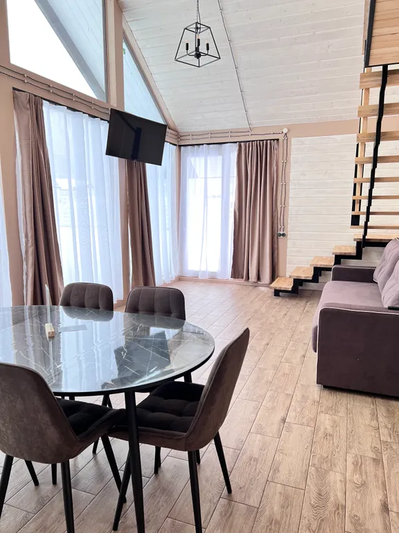 Коттедж с видом на горы