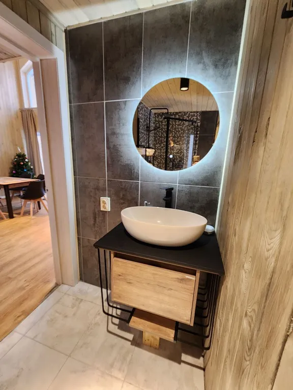 Коттедж с 3 спальнями и видом на озеро