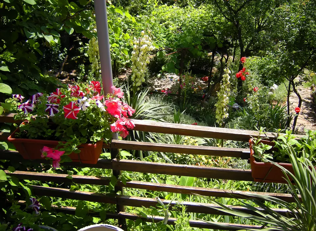 Дом с персональным двором, садом и зоной отдыха