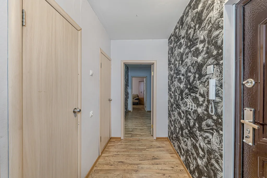 Большая трёшка в парковом близко Чвакуш