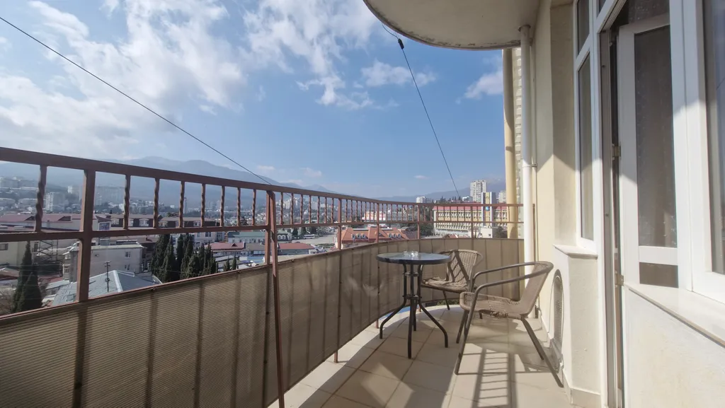 Стильная 1-комнатная квартира с панорамой на горы