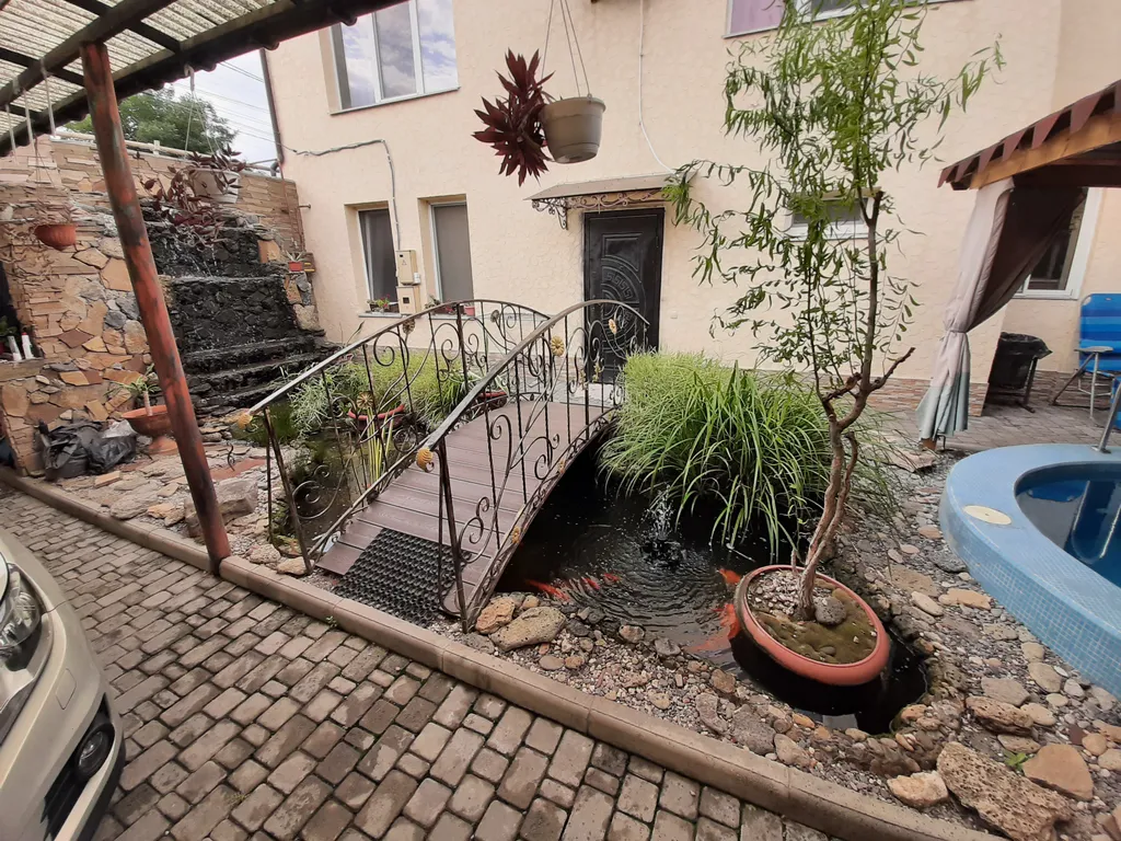 Коттедж Дом с басейном и беседкой — аренда посуточно в Евпатория