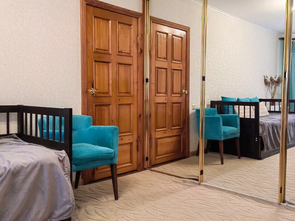 Видовая двухкомнатная квартира в 300 метрах от пляжа