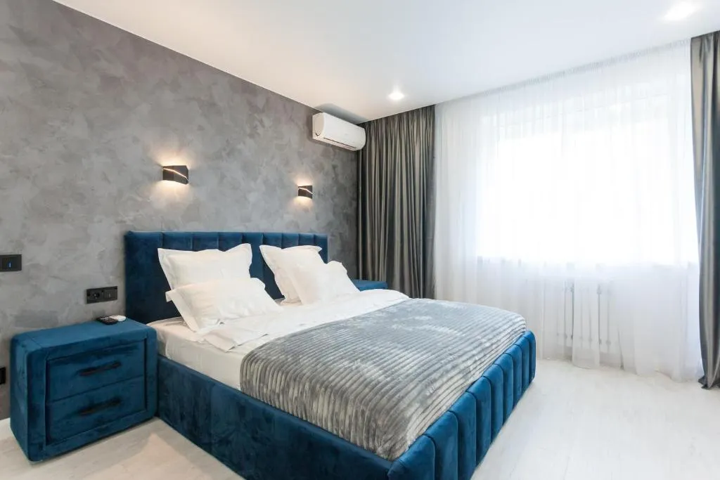 Современная 3-комнатная квартира напротив площади Победы — аренда посуточно в Калининград