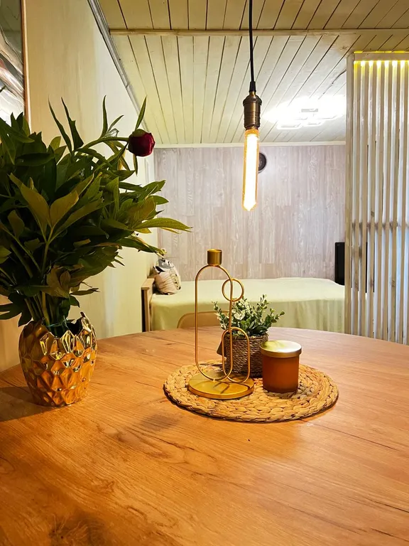 Коттедж Уютный летний домик с мансардой и террасой — Приморск