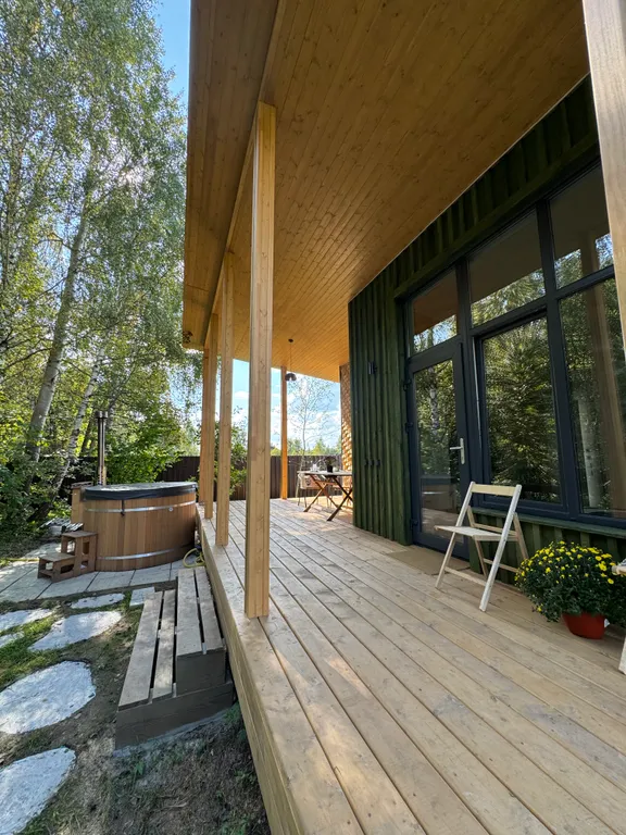 Дом баня с купелью у леса