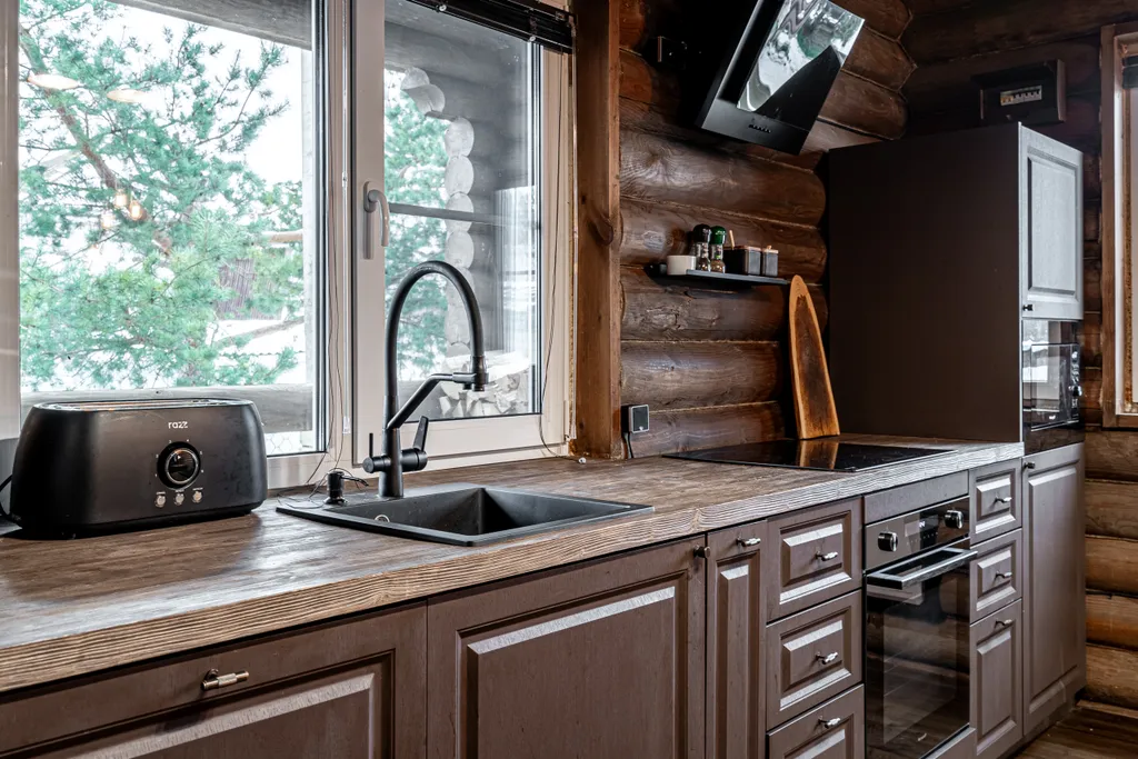 Уютный бревенчатый дом