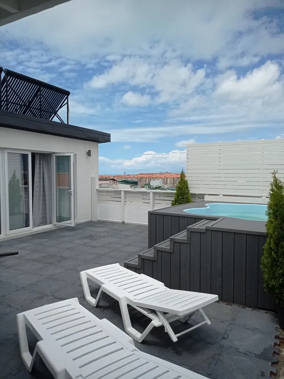 6-комнатный Дом