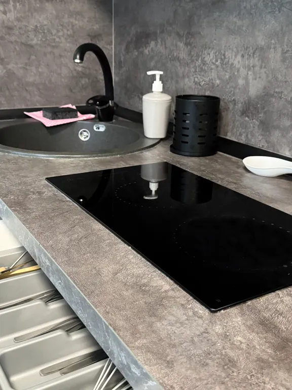 Домик на берегу реки