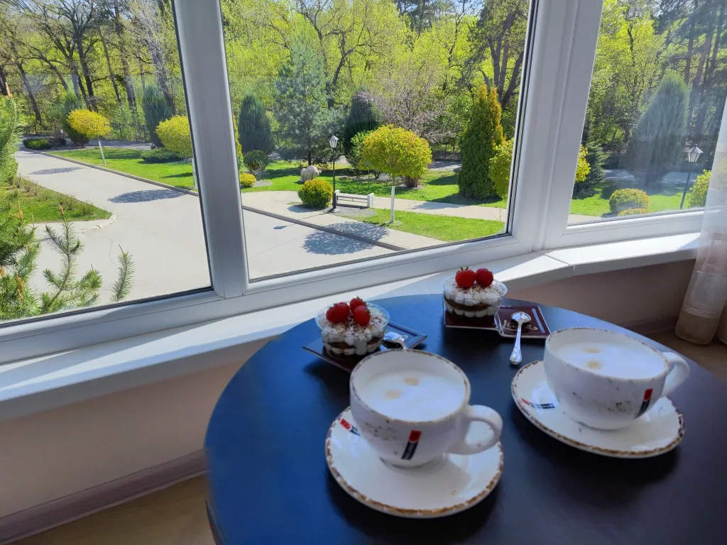 Квартира с камином у леса