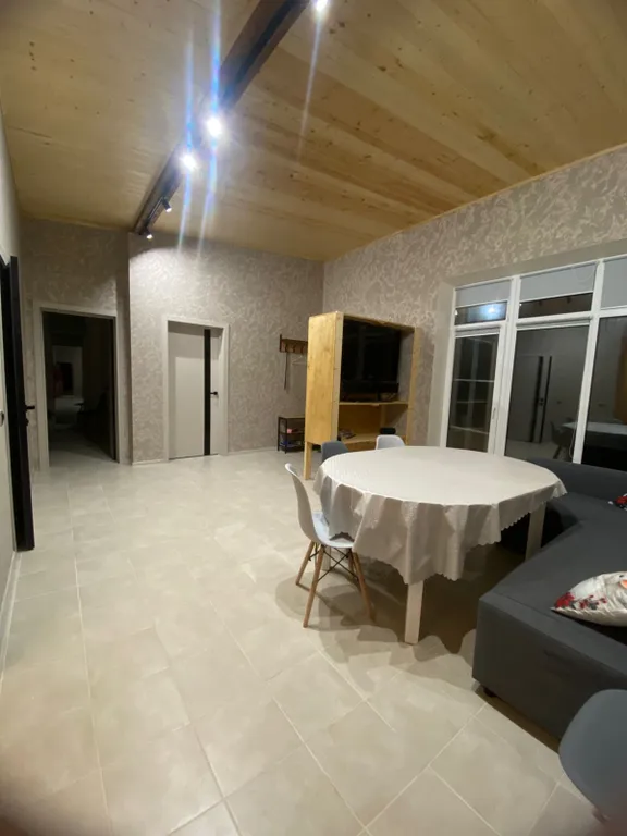 Дом в дубах