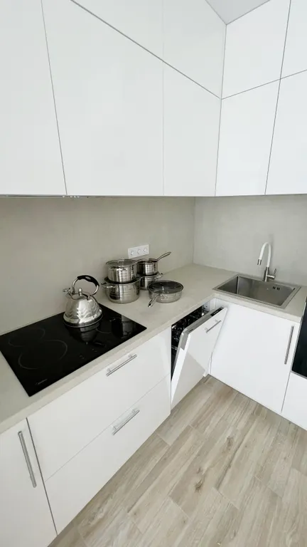 Апартаменты на первой береговой