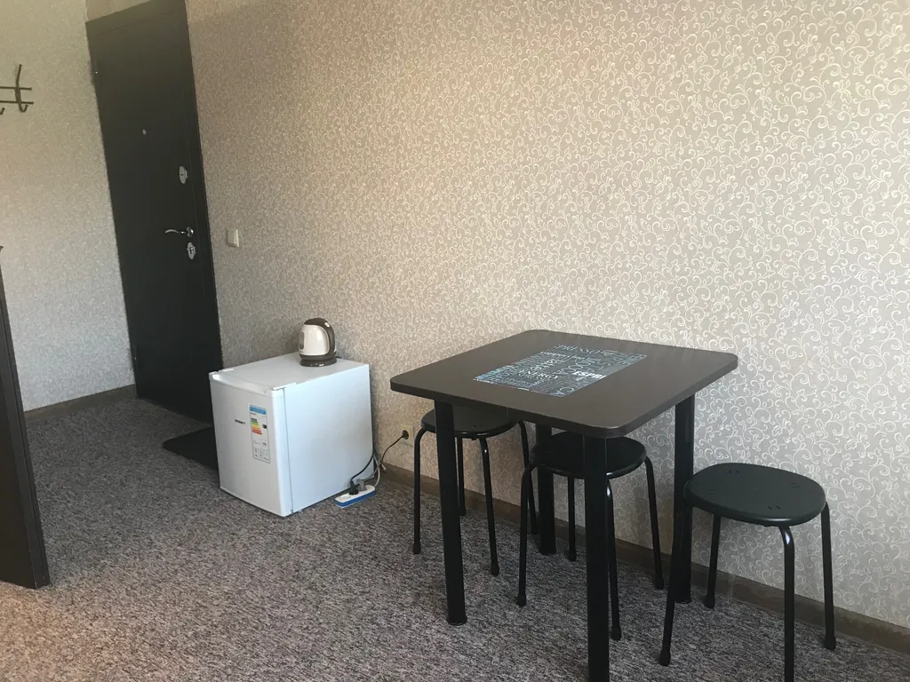 Двухкомнатный люкс с балконом с двумя раздельными кроватями и диваном