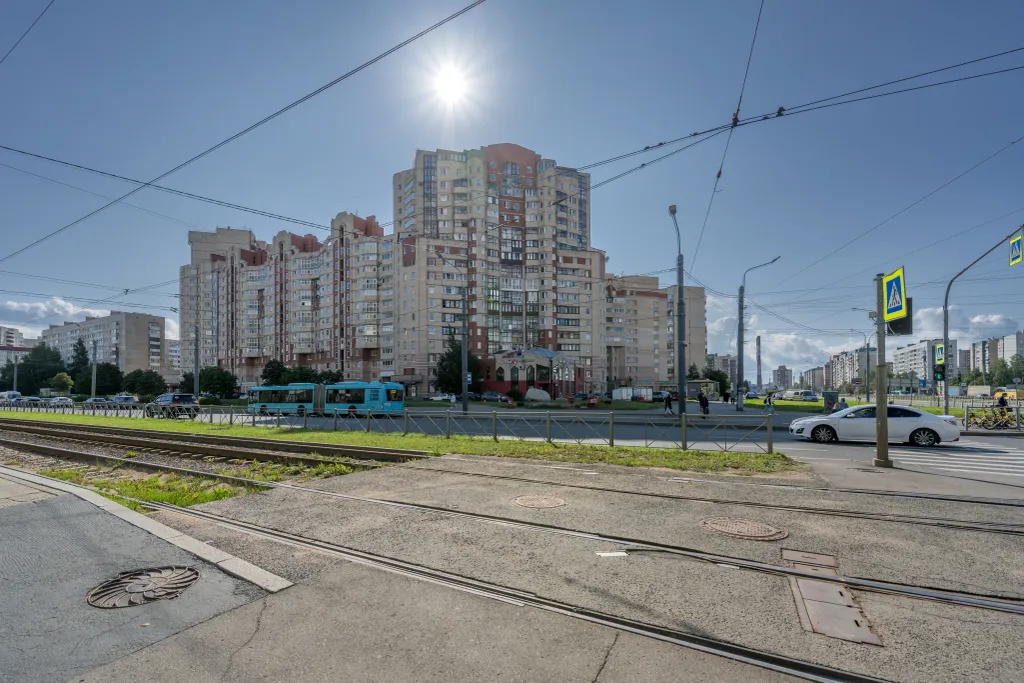Квартира Квартира Евродвушка с зоной отдыха на лоджии рядом с метро Комендантский проспект — Санкт-Петербург