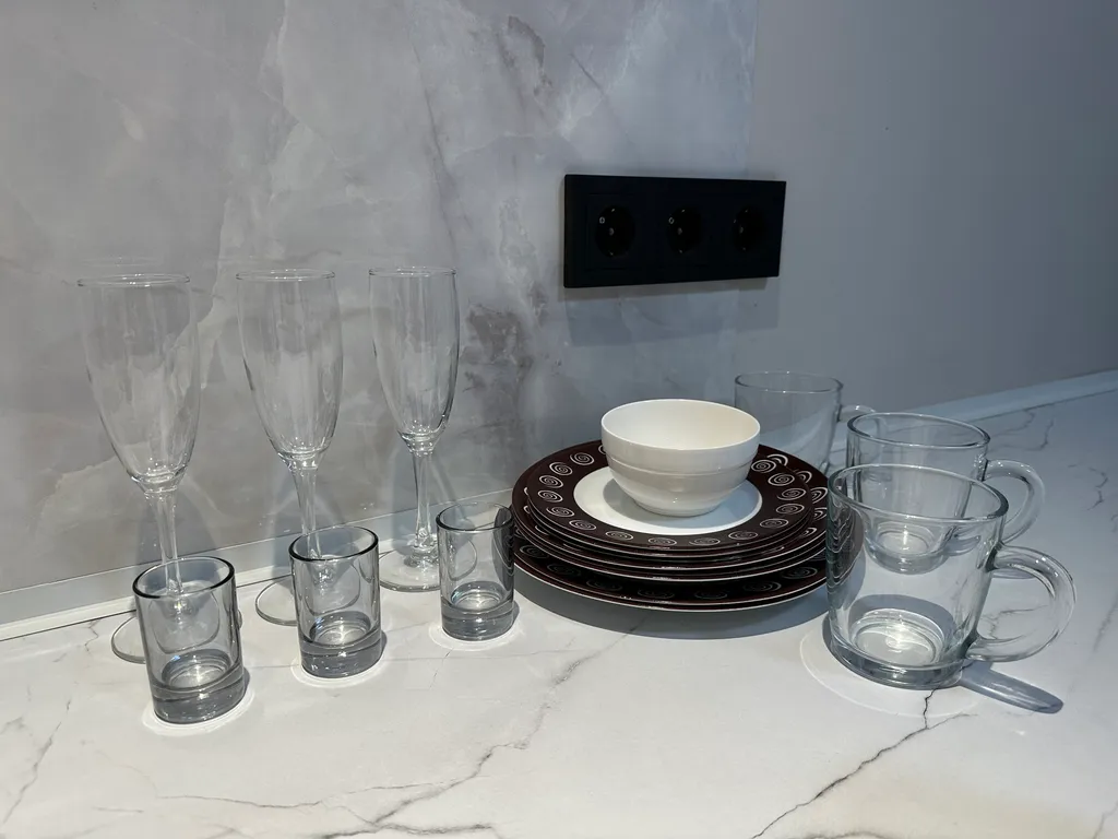 Квартира с дизайнерским ремонтом рядом с ДРКБ, БСМП, госпиталем