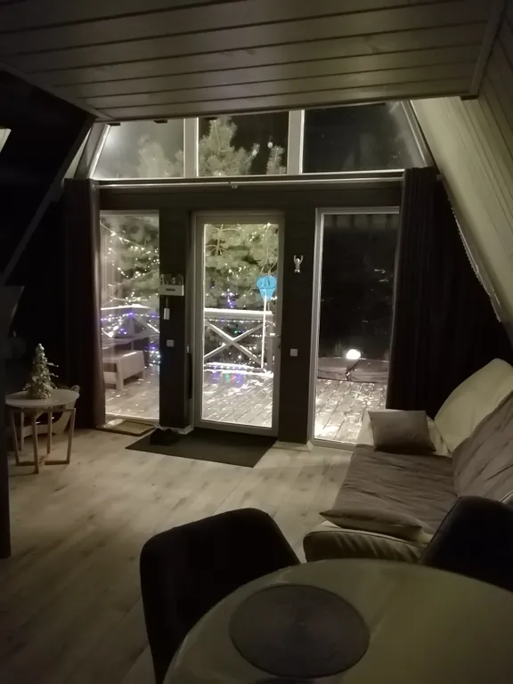 Романтический отдых в доме на границе с лесом