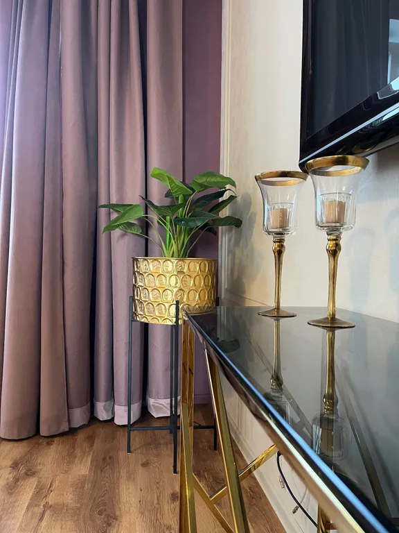 Квартира Просторная квартира с раздельными комнатами рядом с Королевскими ворот — Калининград