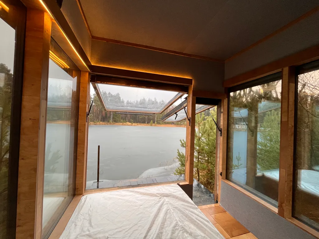 Домик на озере