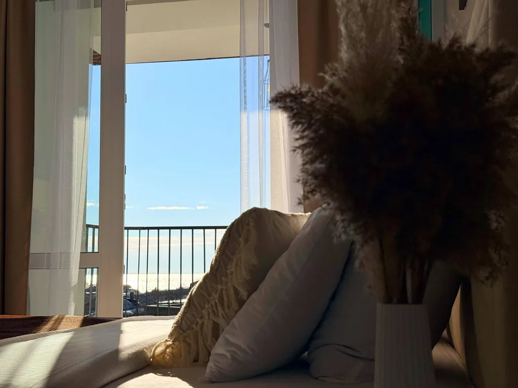 Евродвухкомнатная квартира с видом на море