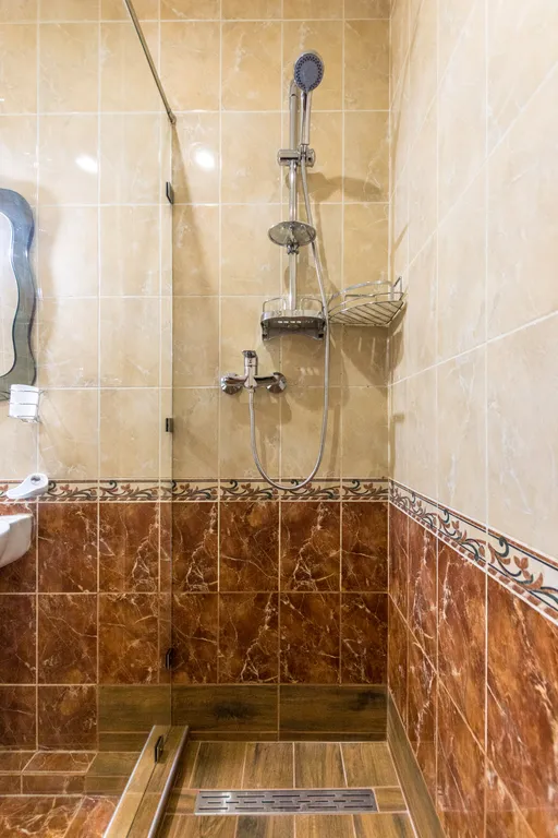 2х комнатные апартаменты в 200 метрах от моря в центое Алушты