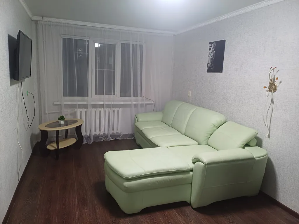 1-комнатная квартира рядом с вокзалом — аренда посуточно в Таганрог