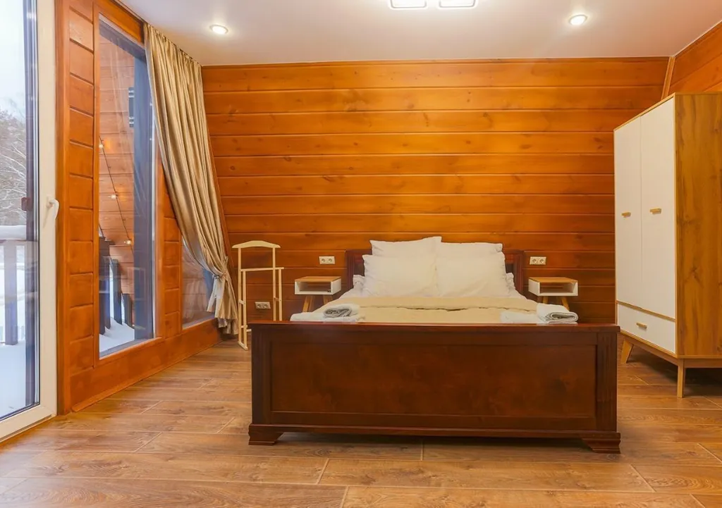 Большой дом a-frame в-небо с бассейном