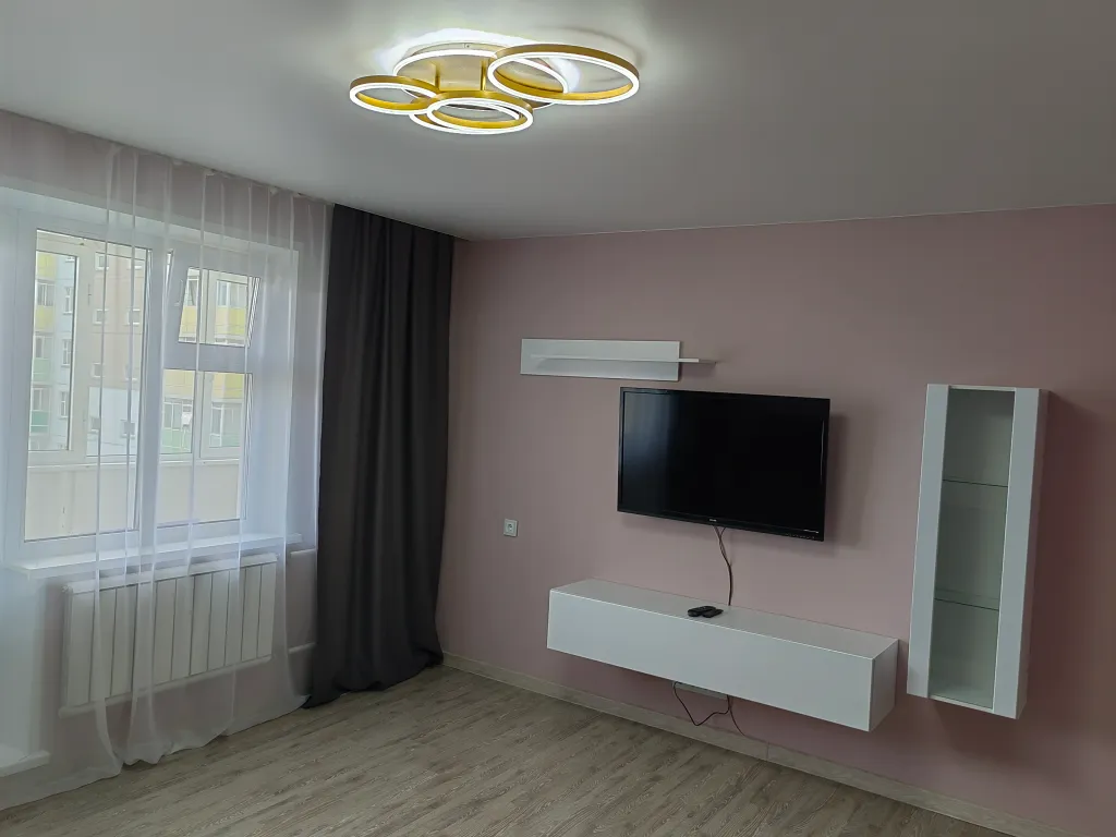 Квартира Уютная двухкомнатная квартира напротив ТЦ Зеленый — Красноярск