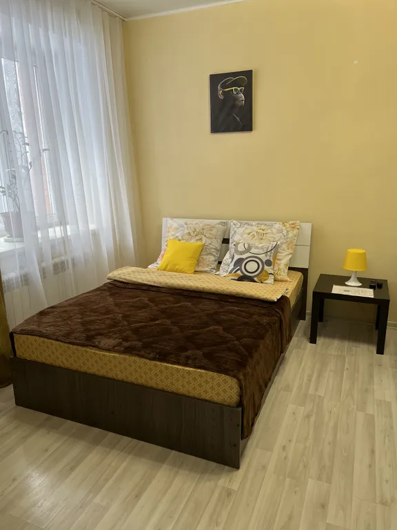 Квартира Уютная студия в прибрежном микрорайоне Левобережья — аренда посуточно в Омск