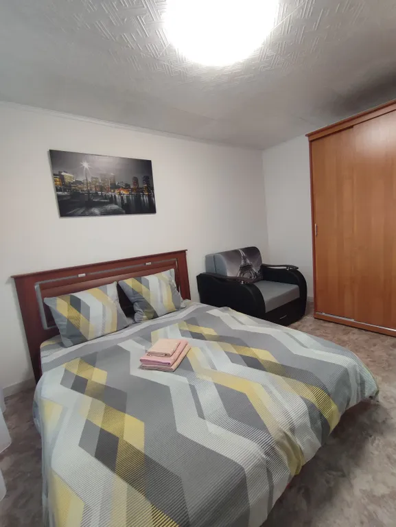 Чистая, уютная квартира в центре Мирного