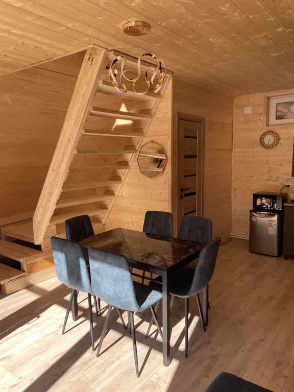 А-фрейм 2 с видом на горы и лес