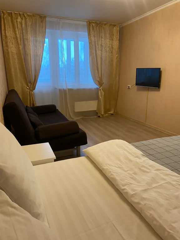 Квартира Просторная 2-комнатная квартира у парка — Гатчина