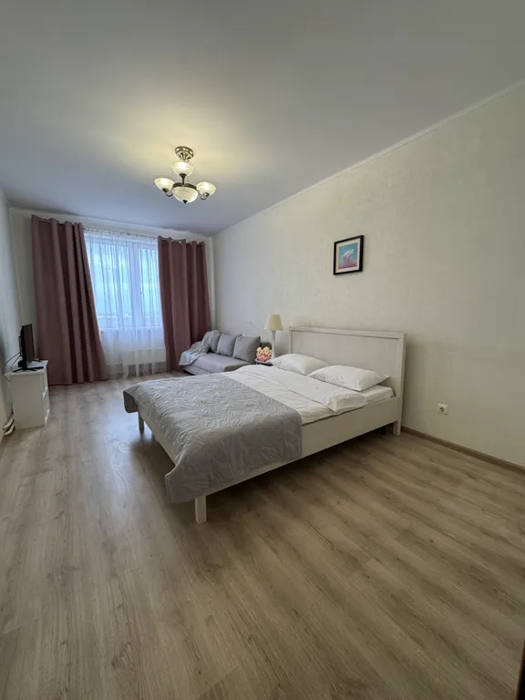 Уютная квартира у ТРЦ Планета и СК имени Сухарева