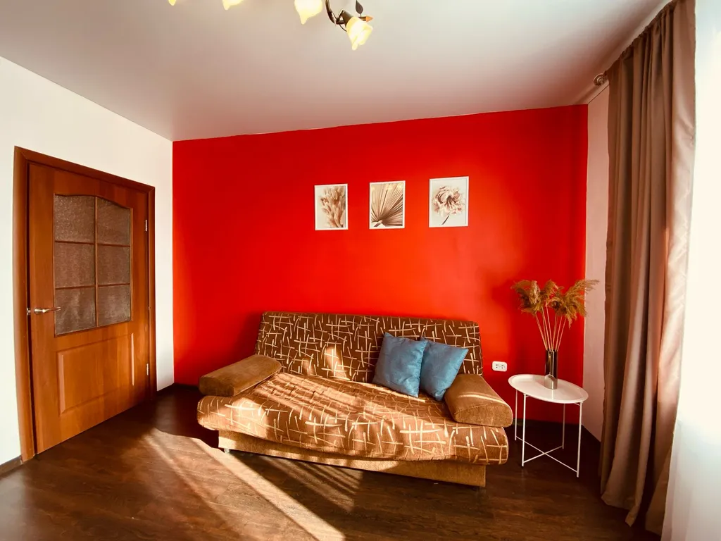 Яркий апартамент на Ленинградской