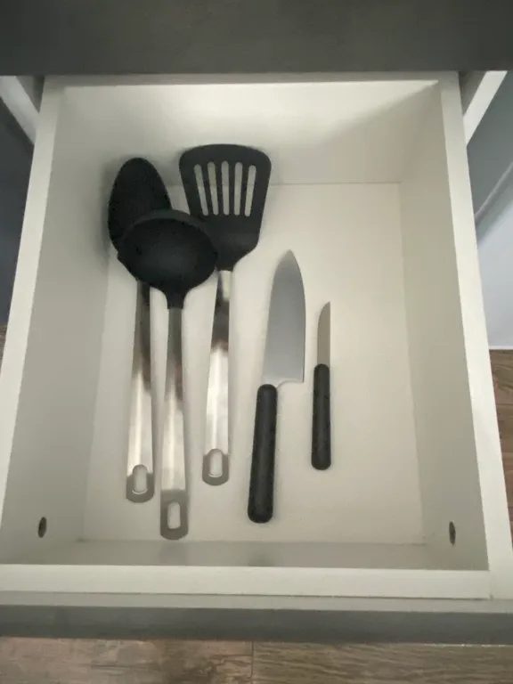 Дом с мансардой у моря, шале с видом на бассейн, номер с бассейном