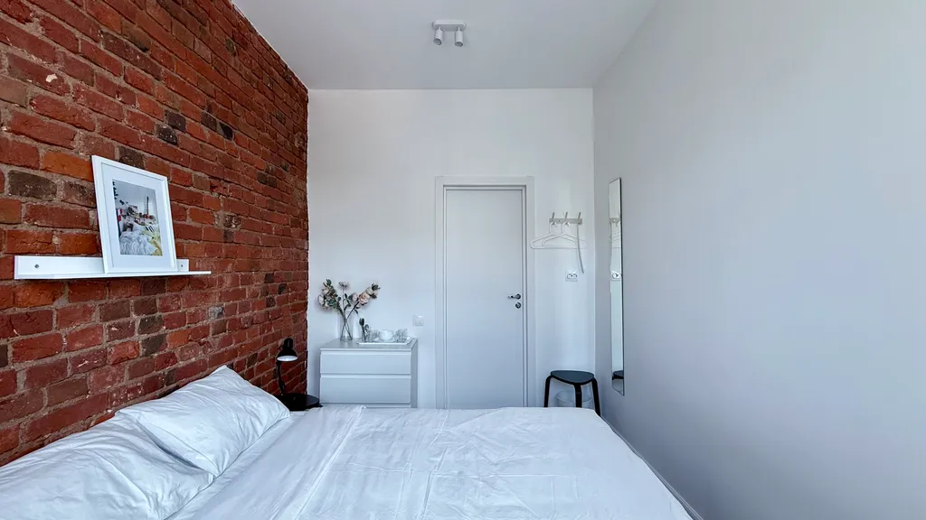 Уютная комната в стиле Лофт у метро Парк Культуры