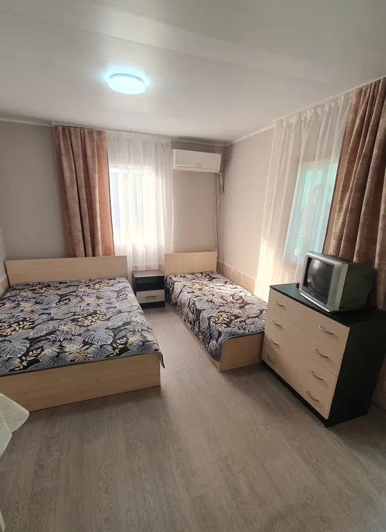 Коттедж 1-комнатный Дом — аренда посуточно в Голубицкая