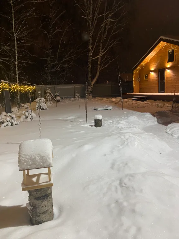 Современный барнхаус у леса рядом с городом