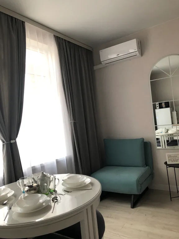 Квартира с видом на бассейн