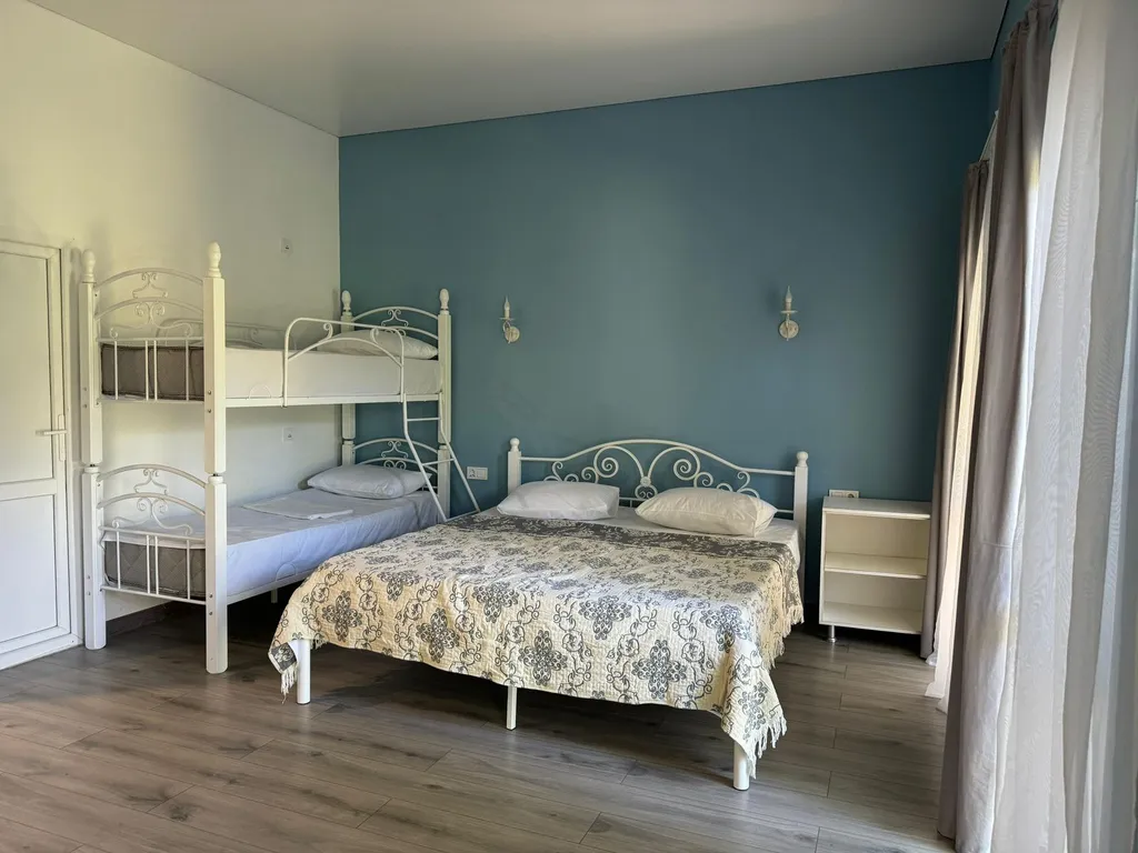 Коттедж Домик люкс — аренда посуточно в Лдзаа