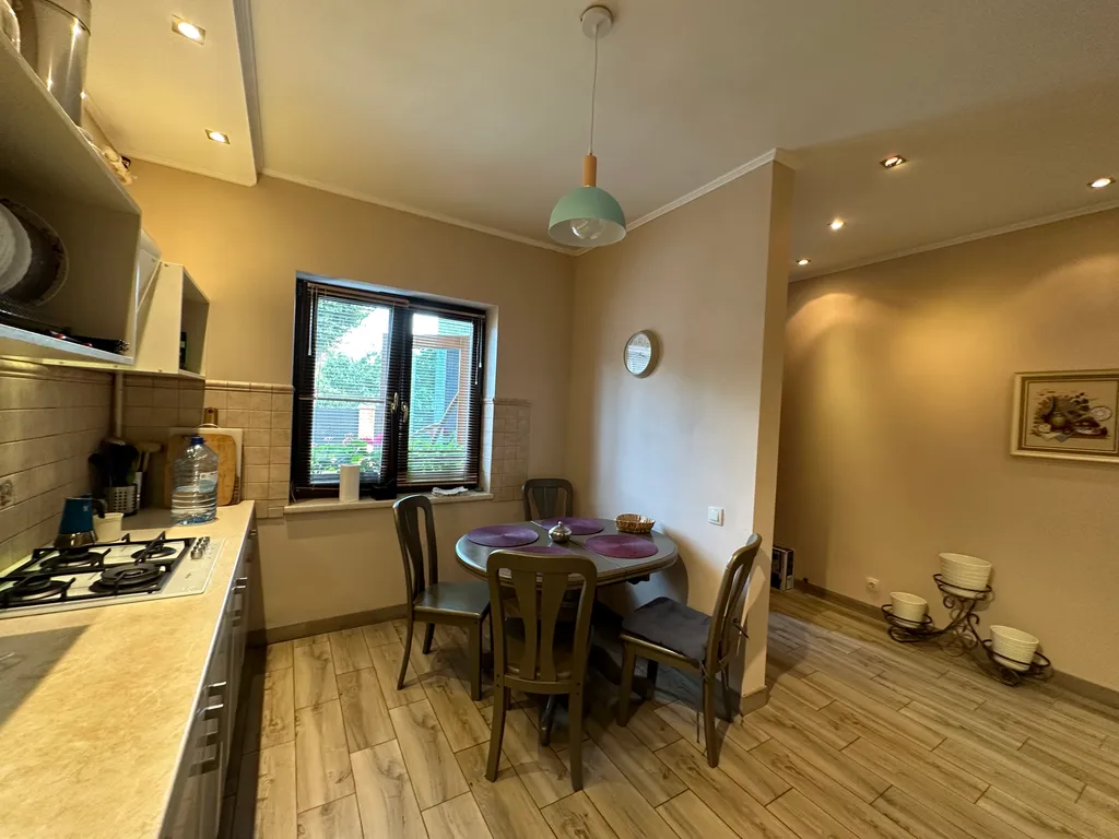 Просторный таунхаус с зимним садом