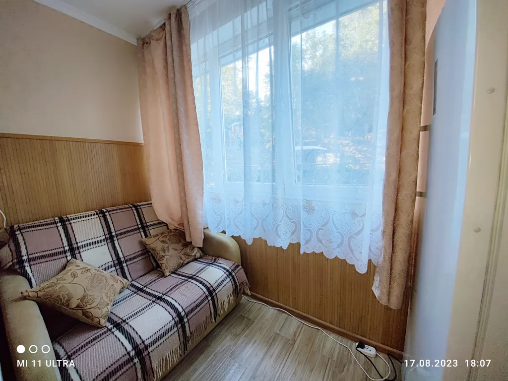 Семейная трехкомнатная квартира с видом на море