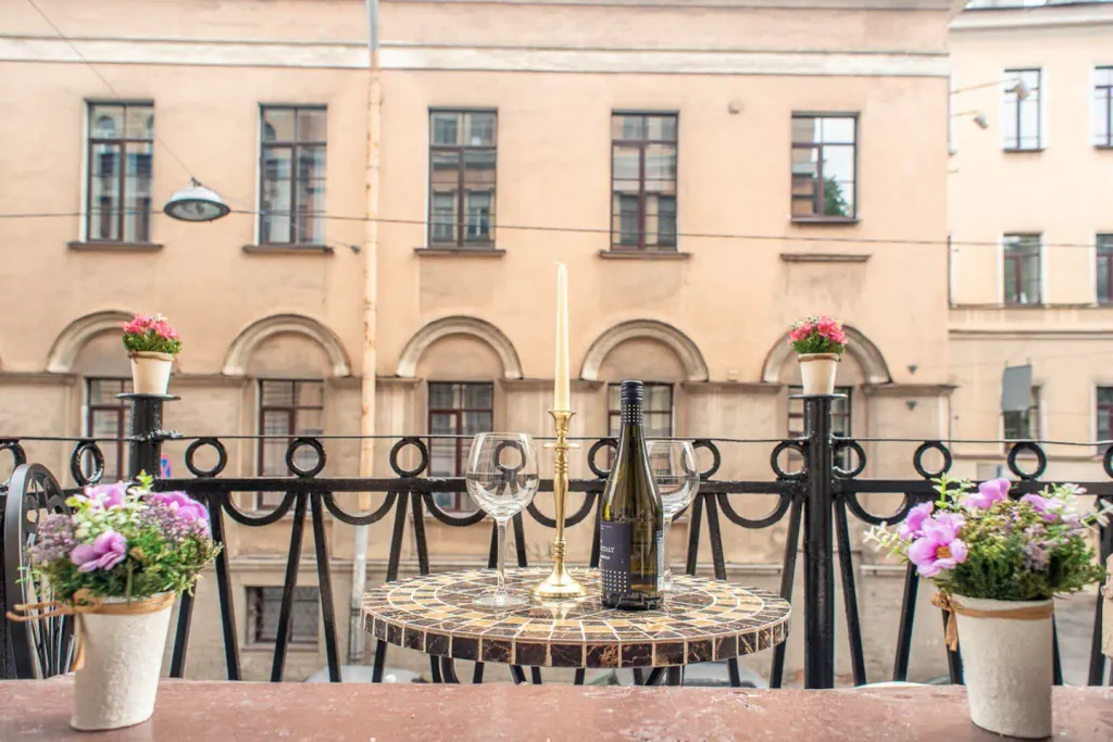 Rubinstein and Lomonosov Apartments with balcony