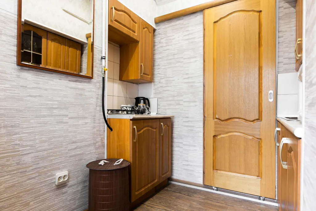 Рядом Невский, торговые центры, метро