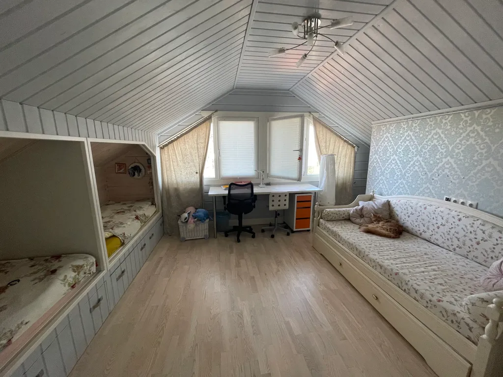 Уютный и комфортный деревянный дом