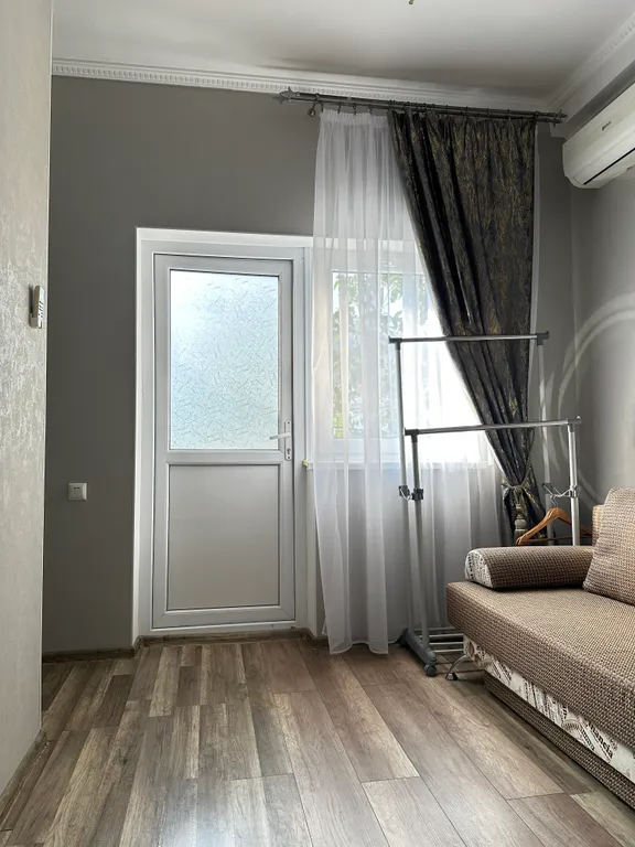 Двухкомнатный номер улучшенный комфорт в античном стиле, 2 этаж