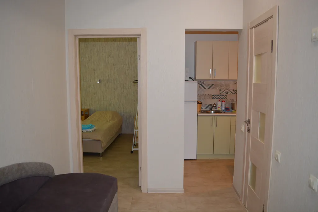 Двухкомнатная квартира у моря с немноголюдным пляжем