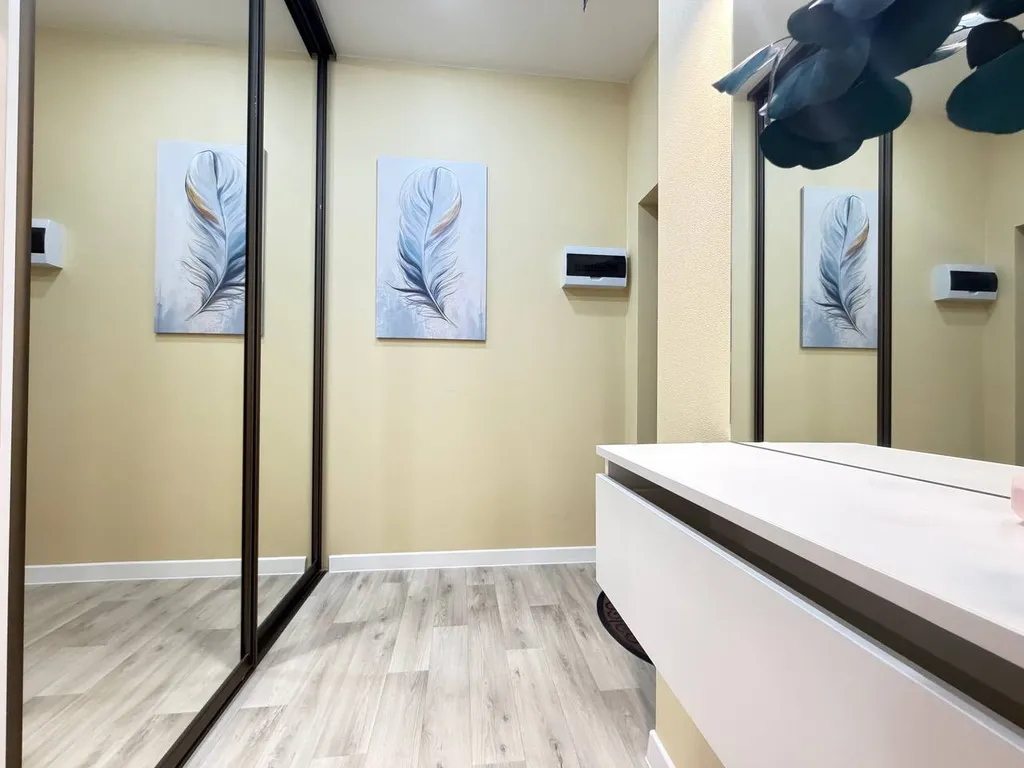 Уютная студия для трех гостей