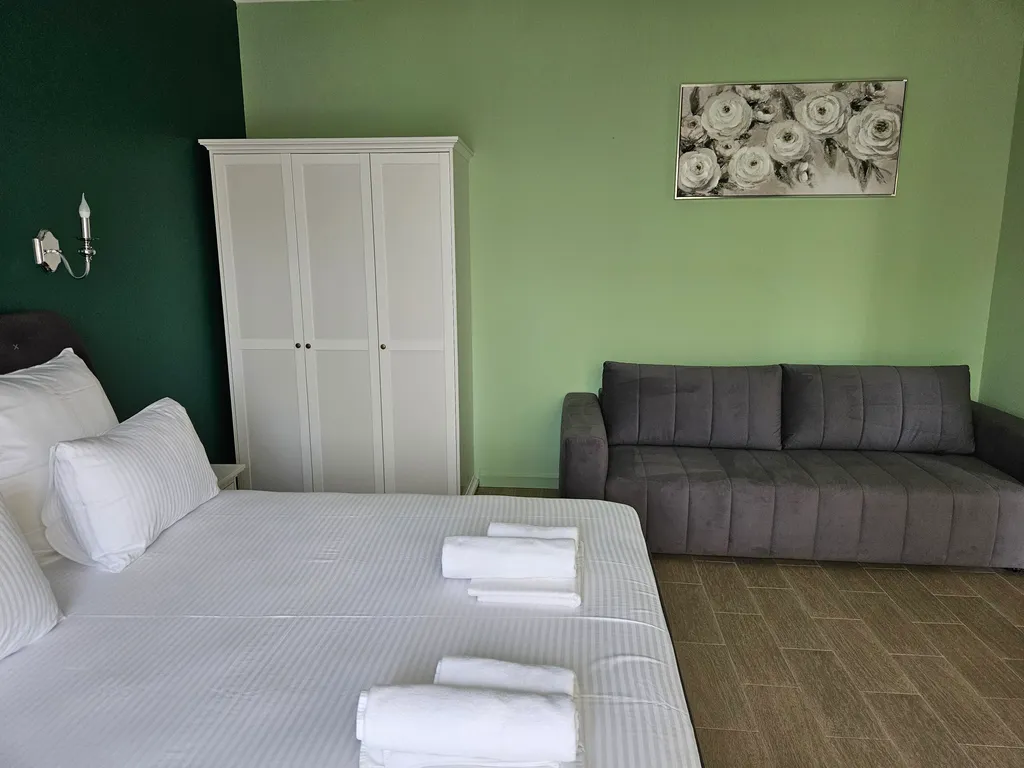 Люкс в отеле Атлас