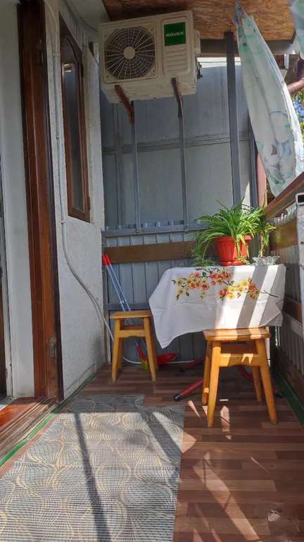 Коттедж Домик с балконом на 2 этаже — Евпатория